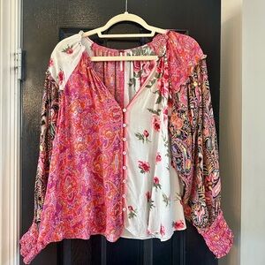 Free People Gemini Blouse. Size Small. Excellent Condition.